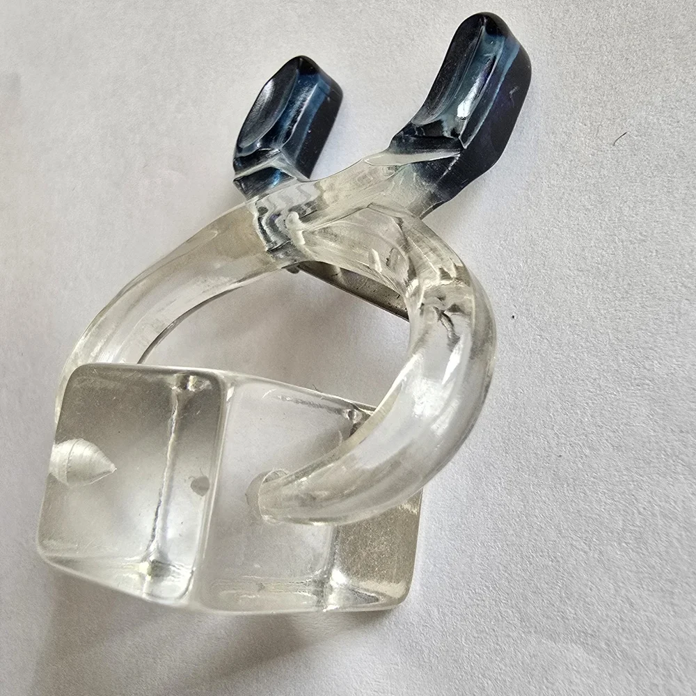 Vintage ice cube brooch Lucite plastic tongs novelty spinner pin blue clear
